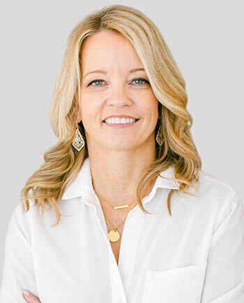 Jolene Moore at CrossCountry Mortgage - Regional Vice President/Branch Manager | NMLS #448601 in Fairfax, VA