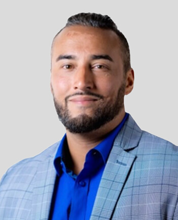 Christian Dennis at CrossCountry Mortgage - Senior Loan Officer | NMLS #2002088 in Melville, NY